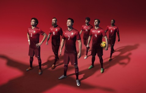 爱游戏官网下载-电竞赛场焦点！英格兰队对阵俄罗斯队，核心球员受伤，球队前景蒙阴影